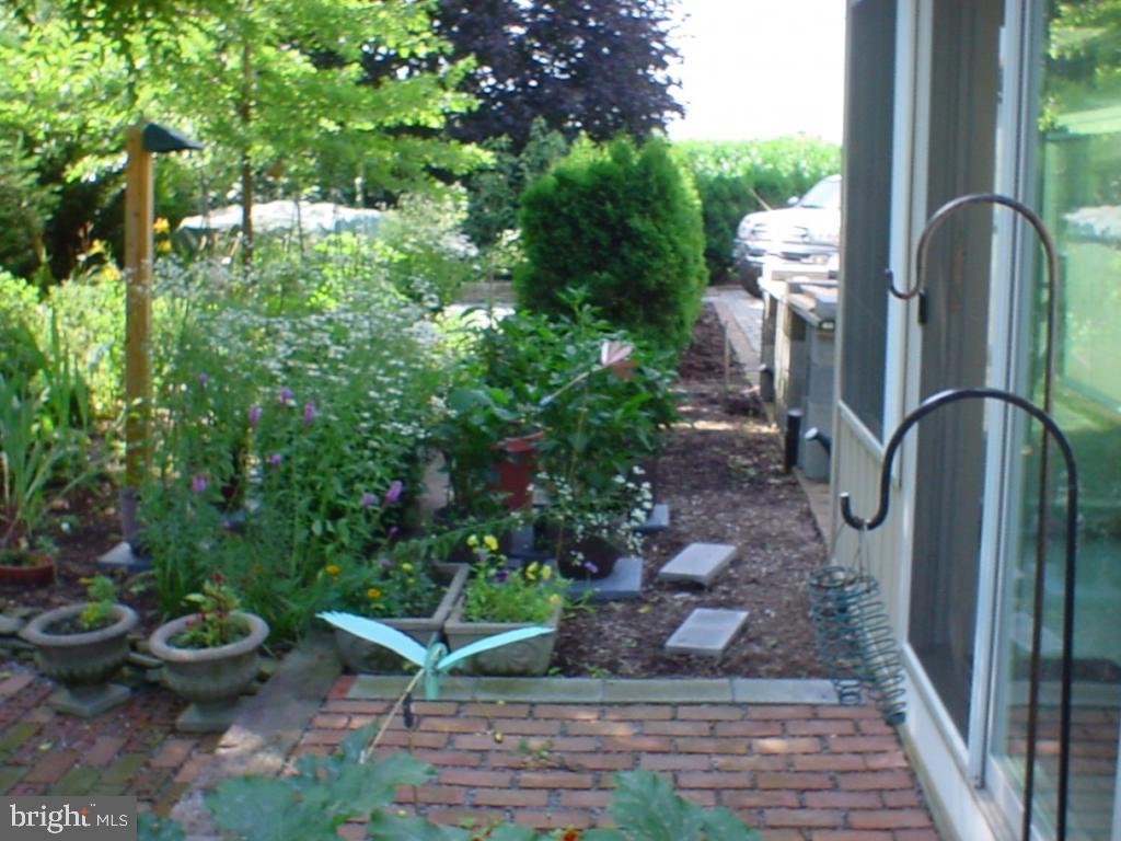 1635 Silver Spring Road Landisville, PA 17538 - Photo 27 of 41 Gallery Image 27