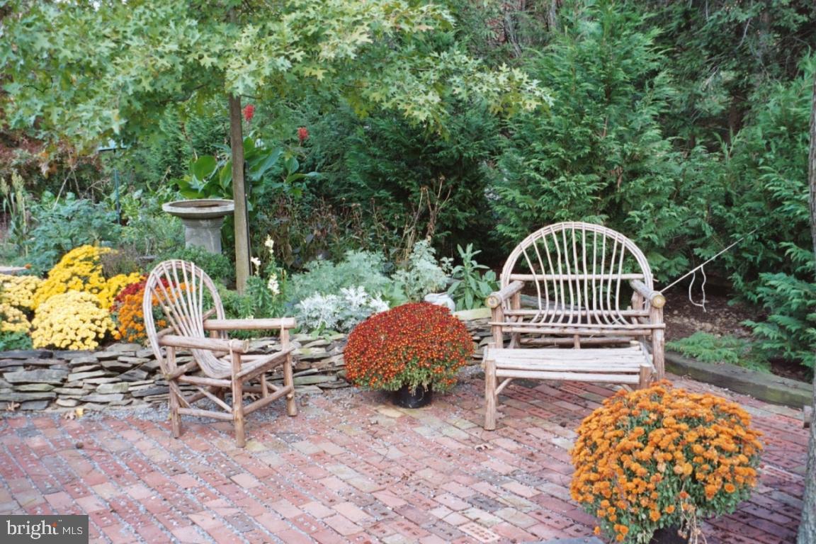 1635 Silver Spring Road Landisville, PA 17538 - Photo 9 of 41 Gallery Image 9