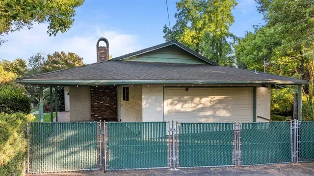 $325,000 | 370 Oakvale Avenue, Oroville, CA 95966