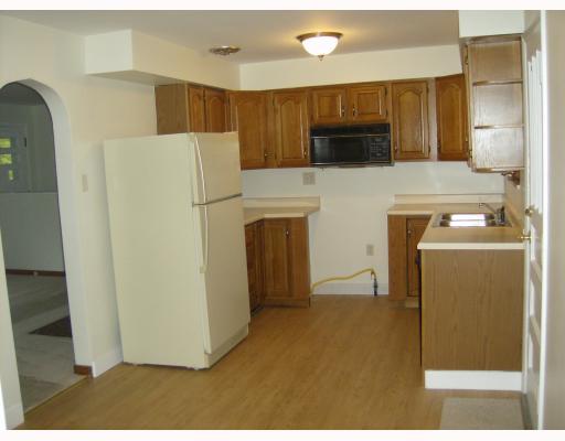 610 Moon Clinton Road Coraopolis, PA 15108 - Photo 3 of 9 Kitchen. Eat-In Kitchen! Brand New Flooring!