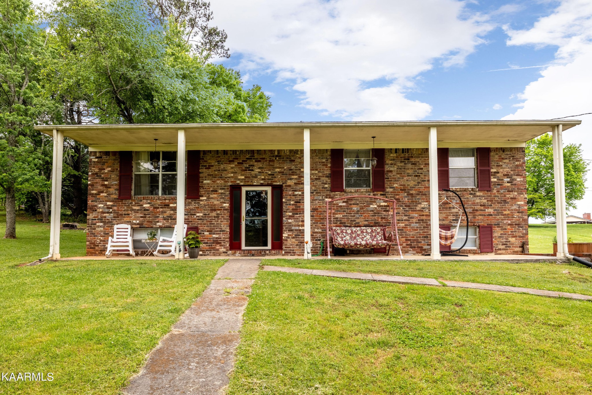 3005 Rambling Road Maryville, TN 37801 - Photo 1 of 26 Gallery Image 1