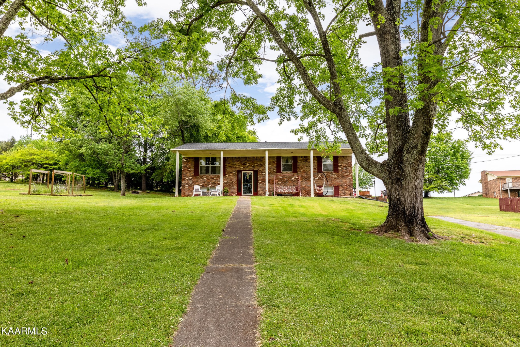 3005 Rambling Road Maryville, TN 37801 - Photo 2 of 26 Gallery Image 2