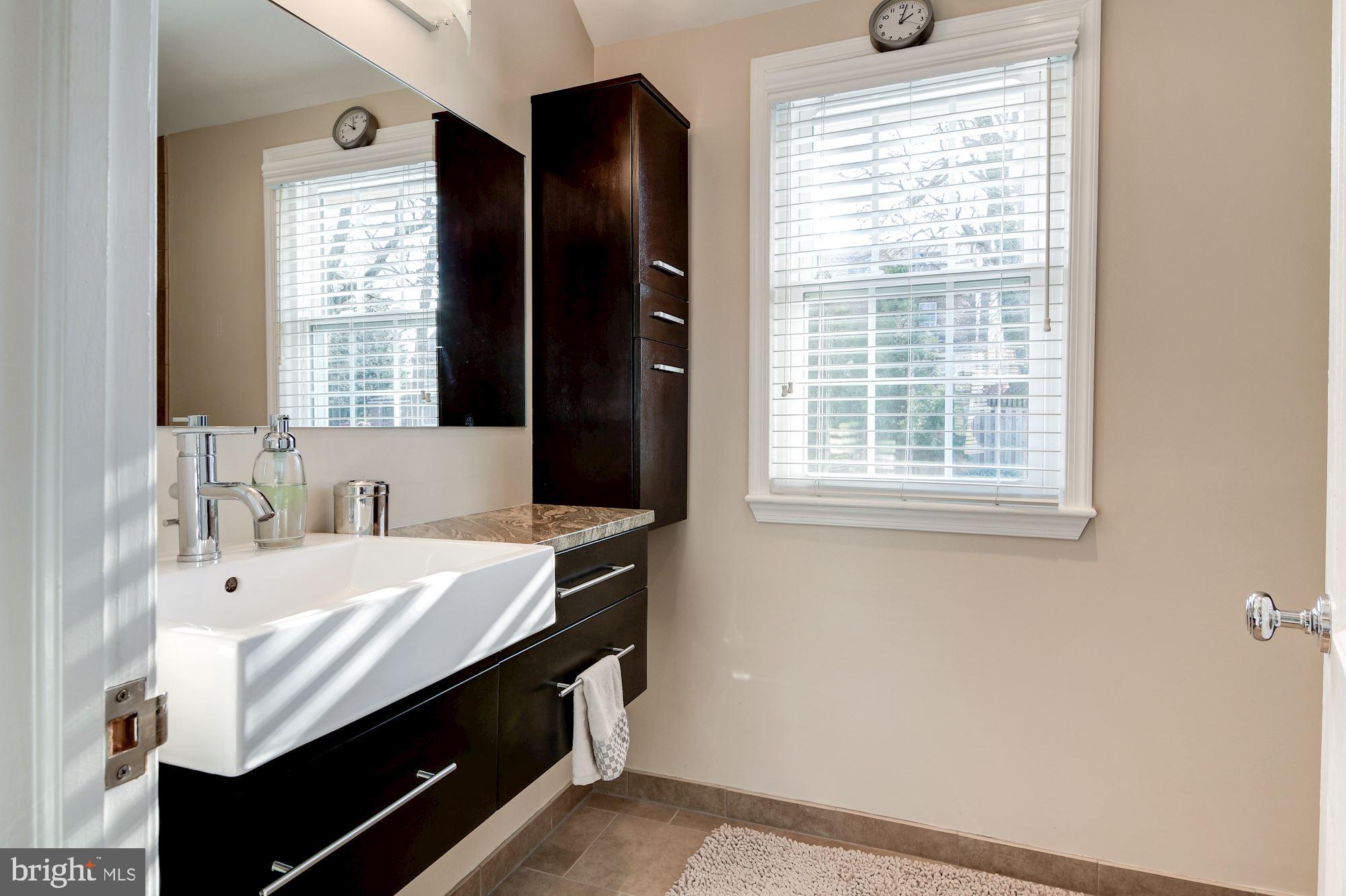 1334 Leegate Road Northwest Washington, DC 20012 - Photo 11 of 48 Master Bath