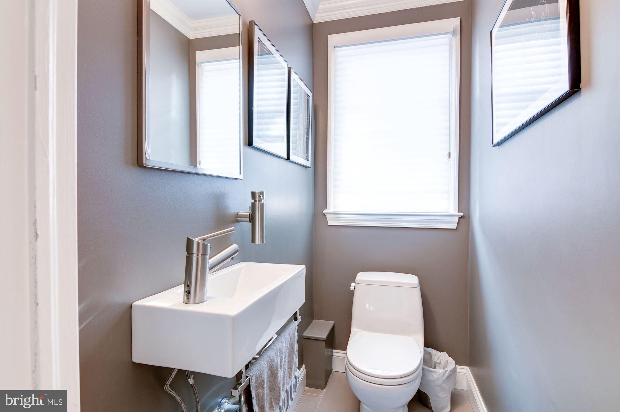 1334 Leegate Road Northwest Washington, DC 20012 - Photo 20 of 48 Powder Room on main level