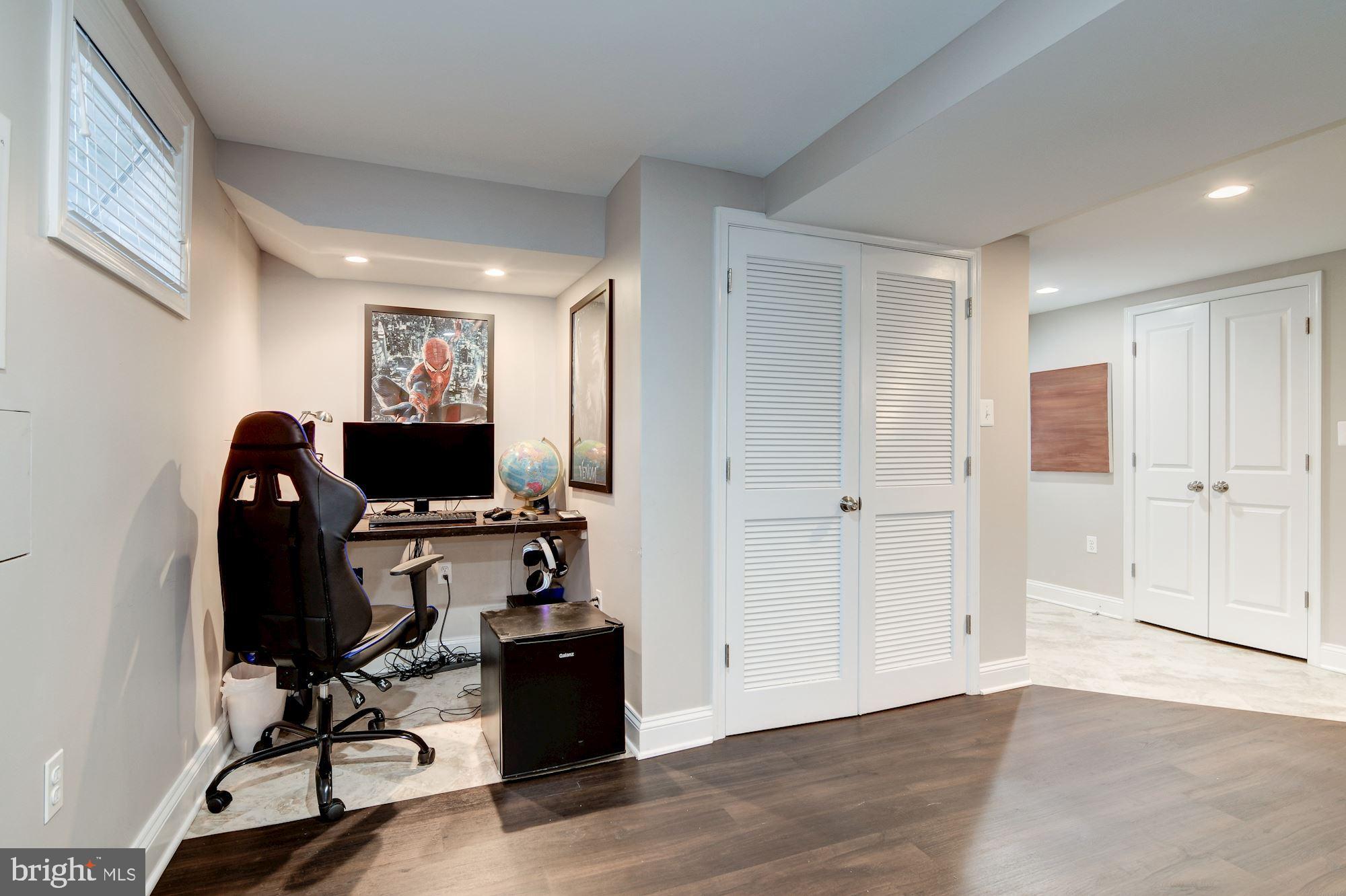 1334 Leegate Road Northwest Washington, DC 20012 - Photo 22 of 48 Family Room with desk alcove