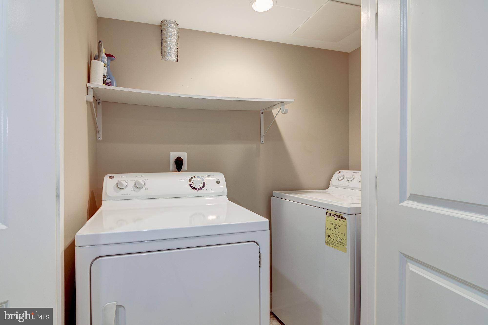 1334 Leegate Road Northwest Washington, DC 20012 - Photo 26 of 48 Full size Laundry machines