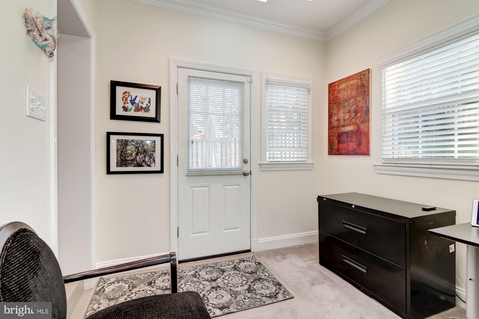 1334 Leegate Road Northwest Washington, DC 20012 - Photo 5 of 48 Home Office / Study