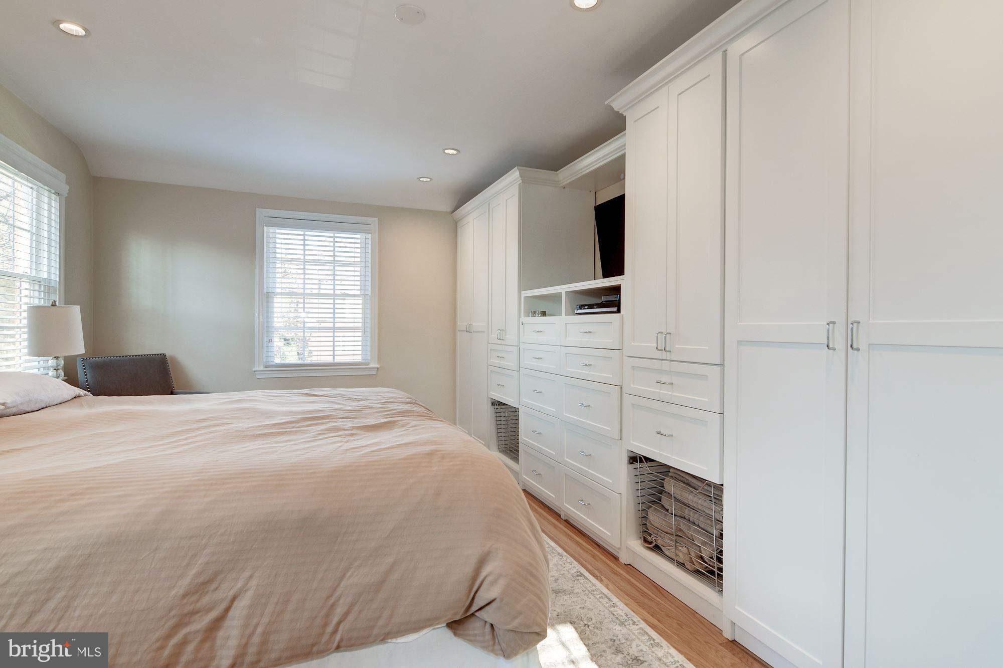 1334 Leegate Road Northwest Washington, DC 20012 - Photo 10 of 48 Master Bedroom built-ins