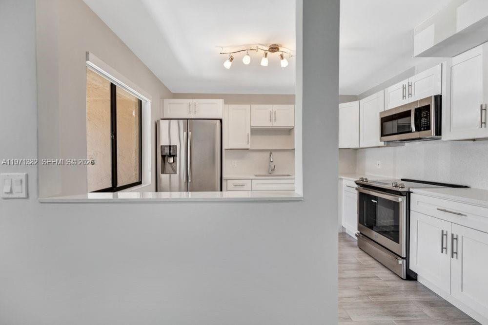 380 Racquet Club Road, Unit 105 Weston, FL 33326 - Photo 7 of 24