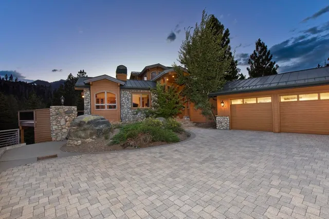 $3,995,000 | 92 Garnet Street, Unit 8/3, Mammoth Lakes, CA 93546