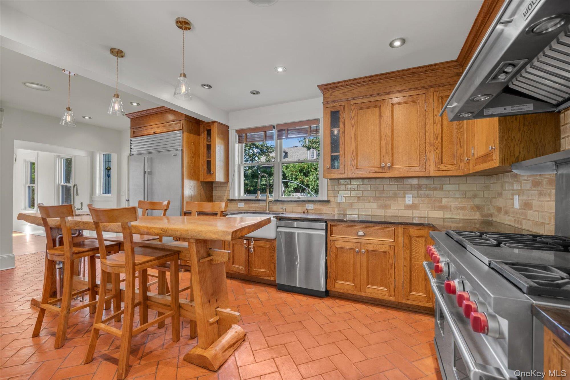 182 Berry Hill Road Syosset, NY 11791 - Photo 12 of 24