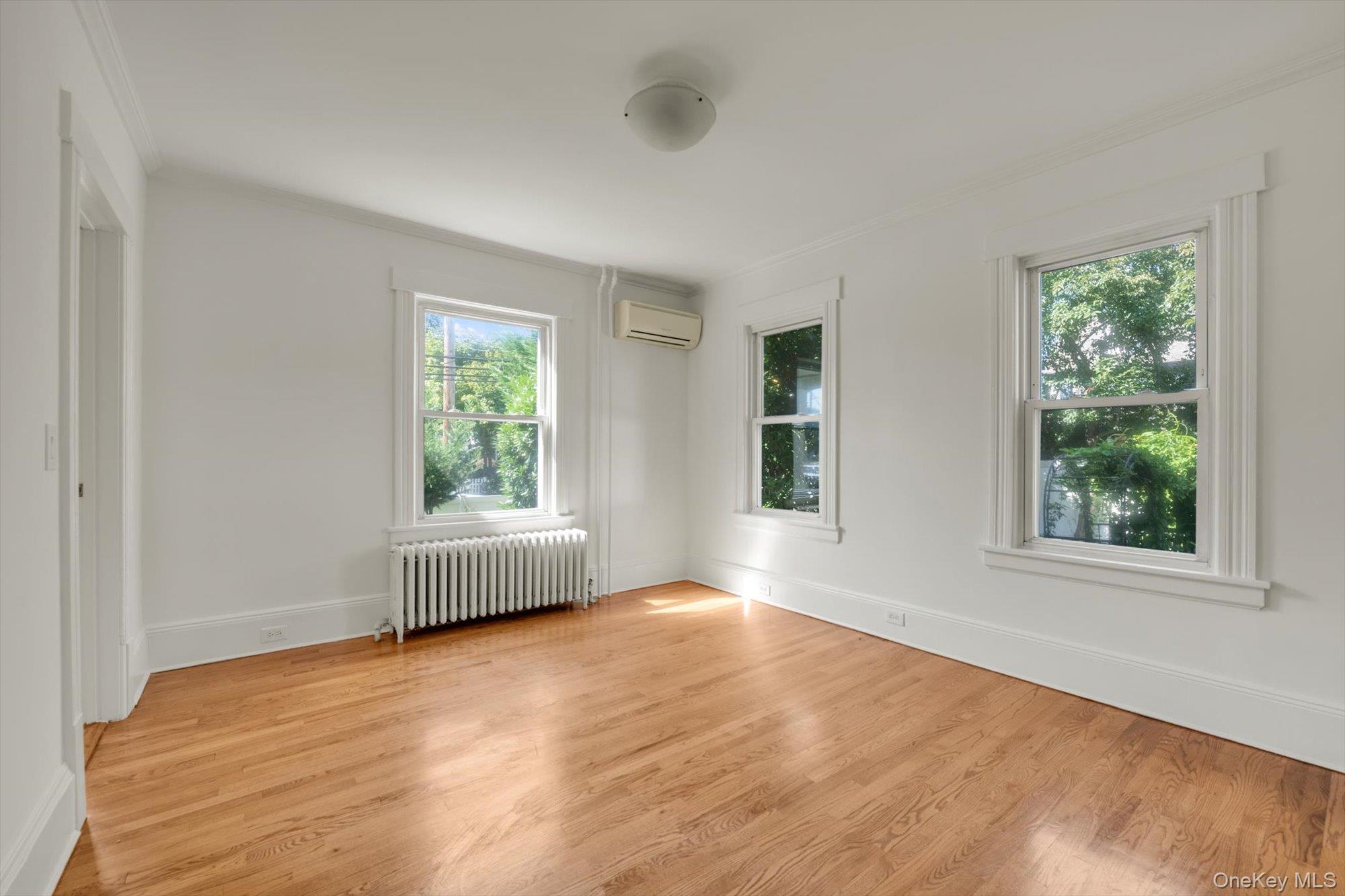 182 Berry Hill Road Syosset, NY 11791 - Photo 8 of 24