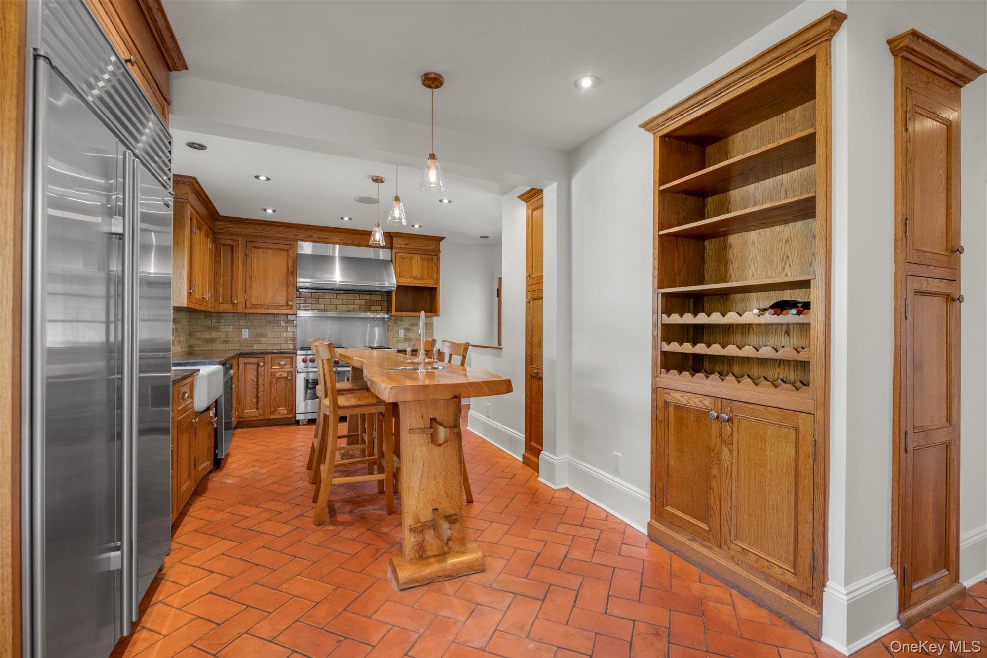 182 Berry Hill Road Syosset, NY 11791 - Photo 10 of 24