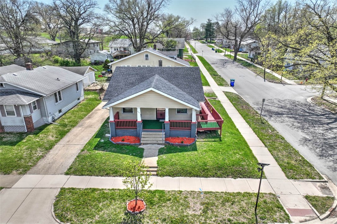 905 East Clay Street Decatur, IL 62521 - Photo 3 of 24 Gallery Image 3