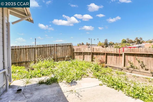 $849,000 | 3251 Hyde Street, Oakland, CA 94601