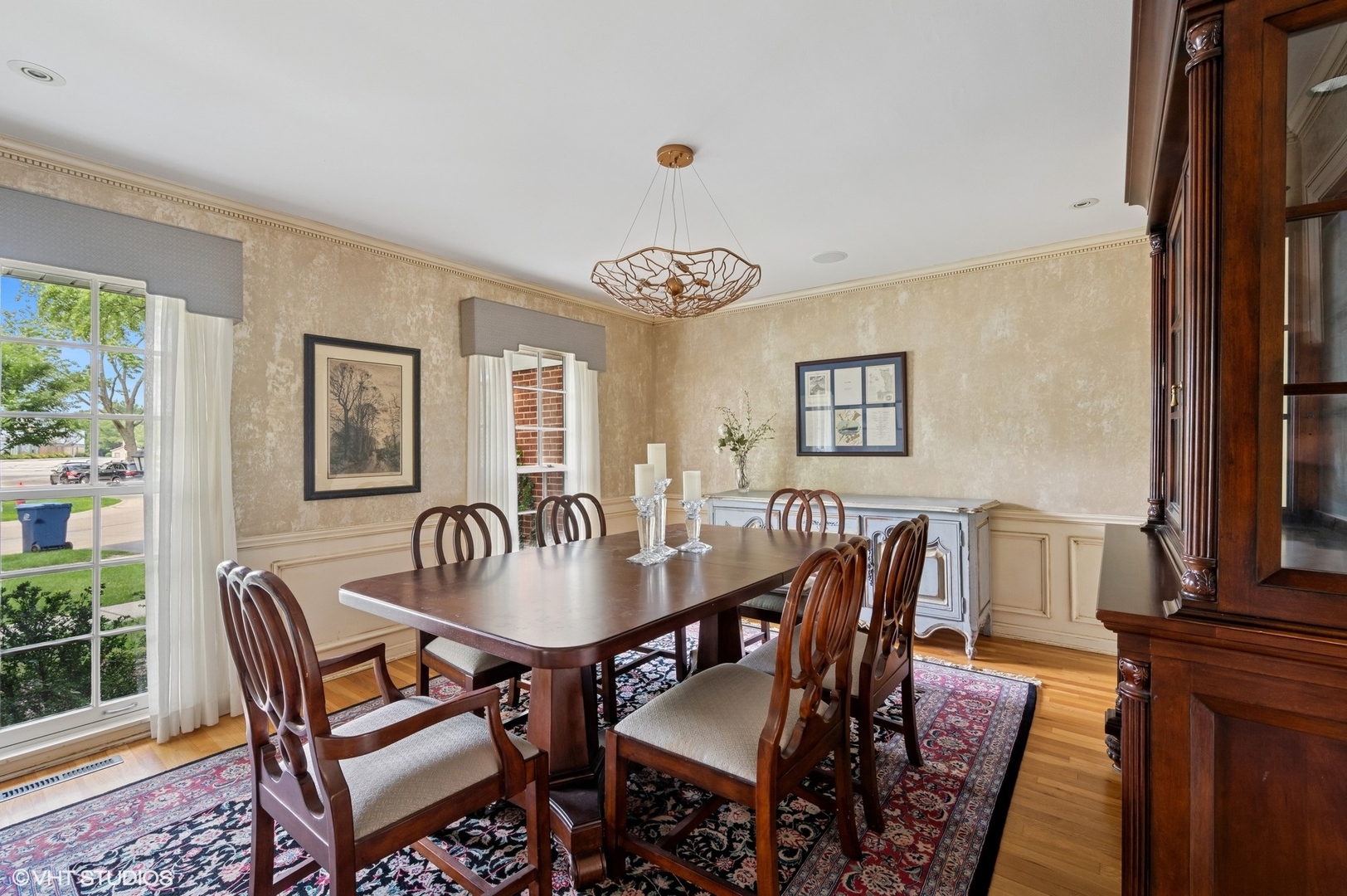 2445 Cherry Lane Northbrook, IL 60062 - Photo 9 of 30