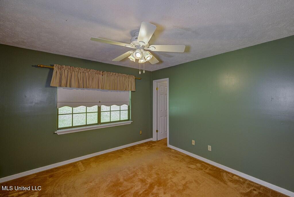 105 Robinhood Road Vicksburg, MS 39180 - Photo 54 of 57 33223_55