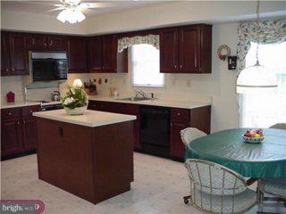 264 Spring Run Lane Downingtown, PA 19335 - Photo 4 of 6 Gallery Image 4