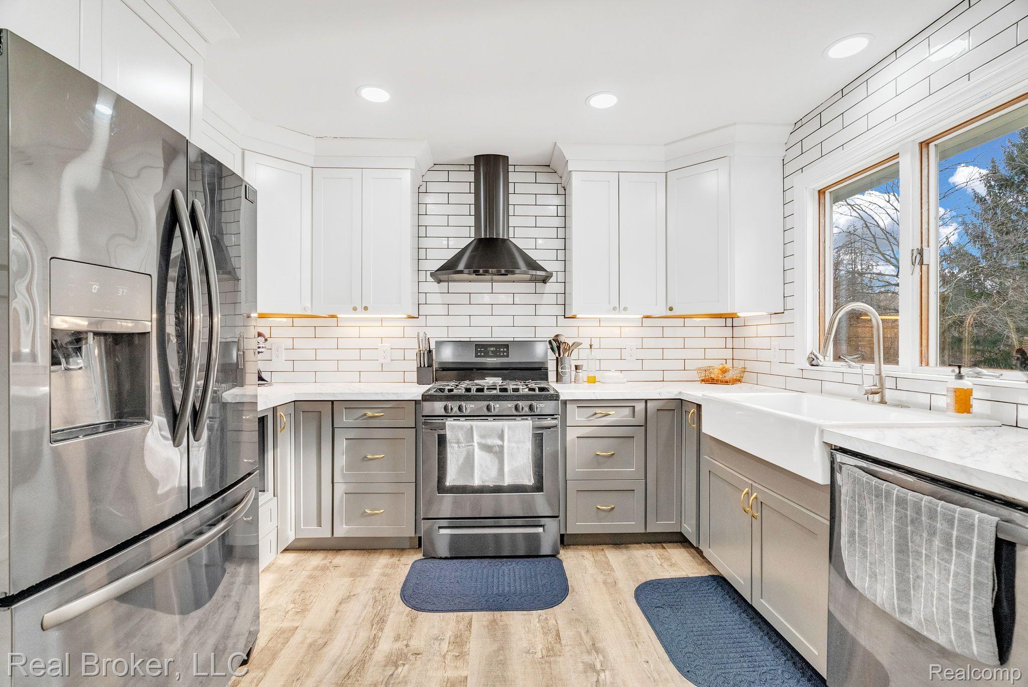 7021 Yager Road St. Clair, MI 48079 - Photo 2 of 45 Gallery Image 2