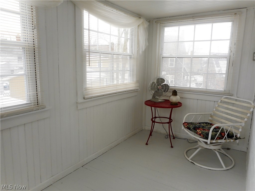 3554 Tullamore Road Cleveland, OH 44118 - Photo 16 of 28 What a Surprise!! This Sun Porch is off of the Second Bedroom here. A wonderful place to relax and get away from it all.