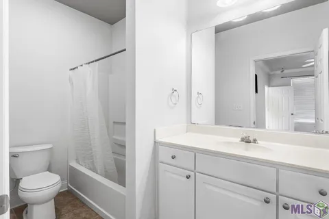 $149,000 | 900 Dean Lee Drive, Unit 407, Baton Rouge, LA 70820