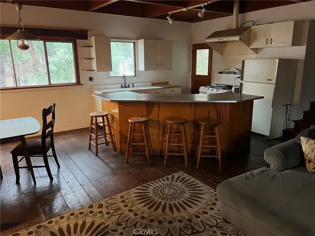 $599,000 | 195 Cedar Circle, Lake Arrowhead, CA 92352