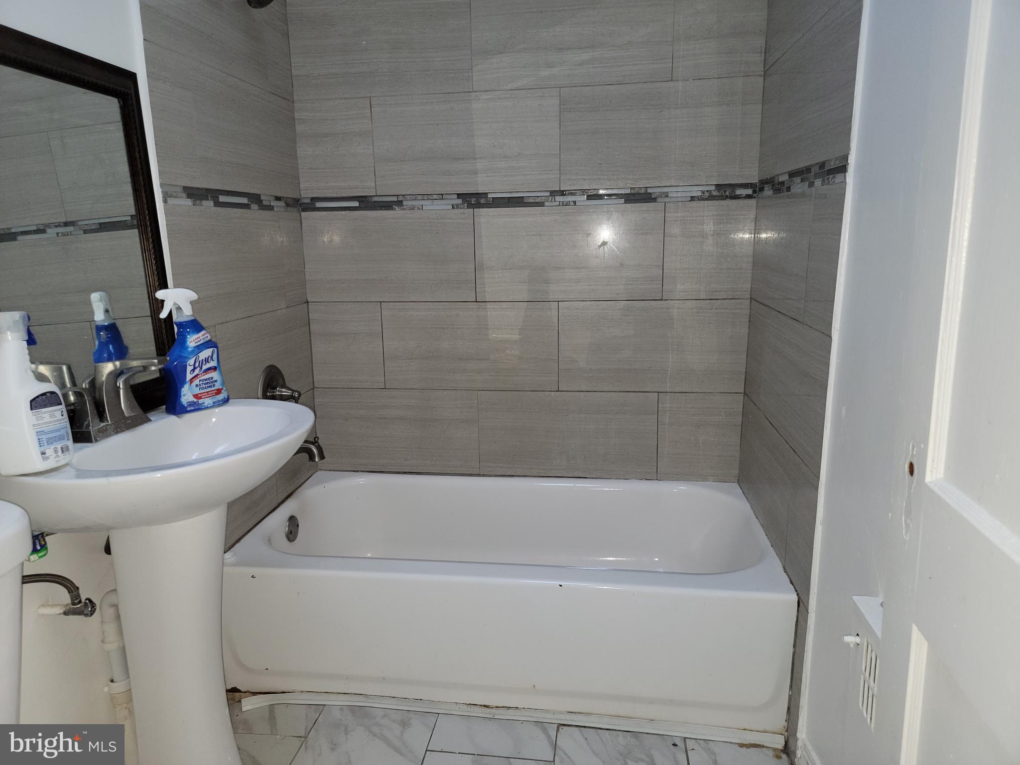 7433 Rugby Street Philadelphia, PA 19138 - Photo 10 of 14 Gallery Image 10