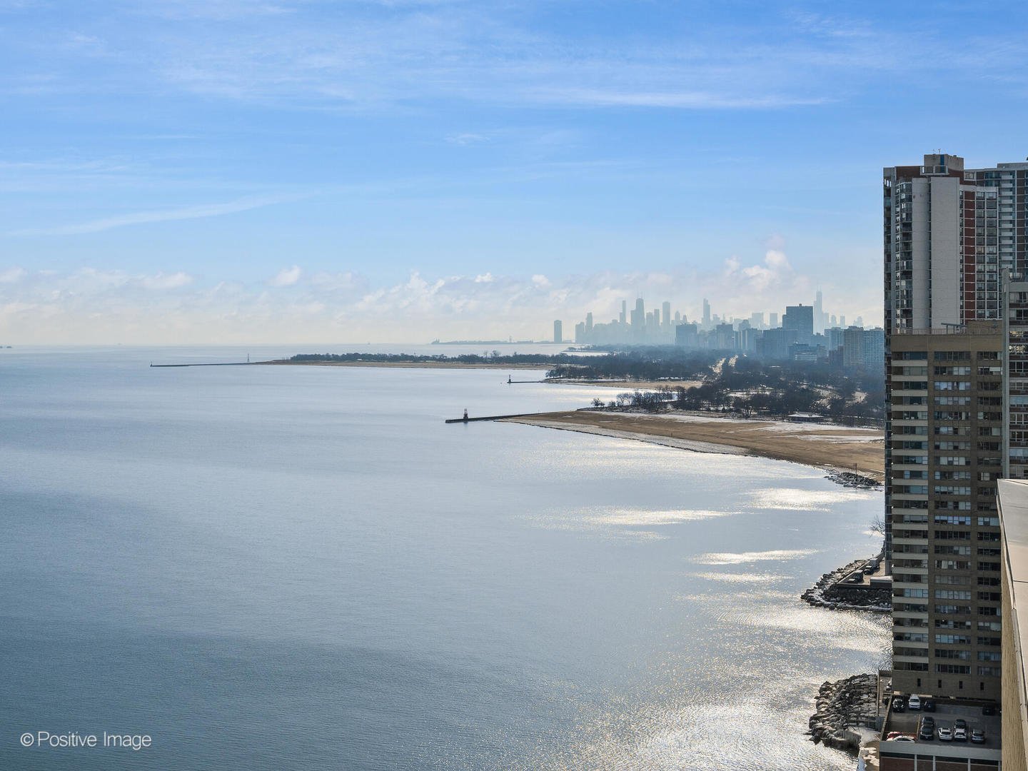 6301 North Sheridan Road, Unit 14O Chicago, IL 60660 - Photo 16 of 22 a view of an ocean and city