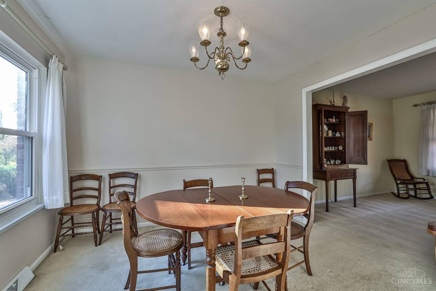 10132 Winstead Lane Cincinnati, OH 45231 - Photo 15 of 39 Gallery Image 15