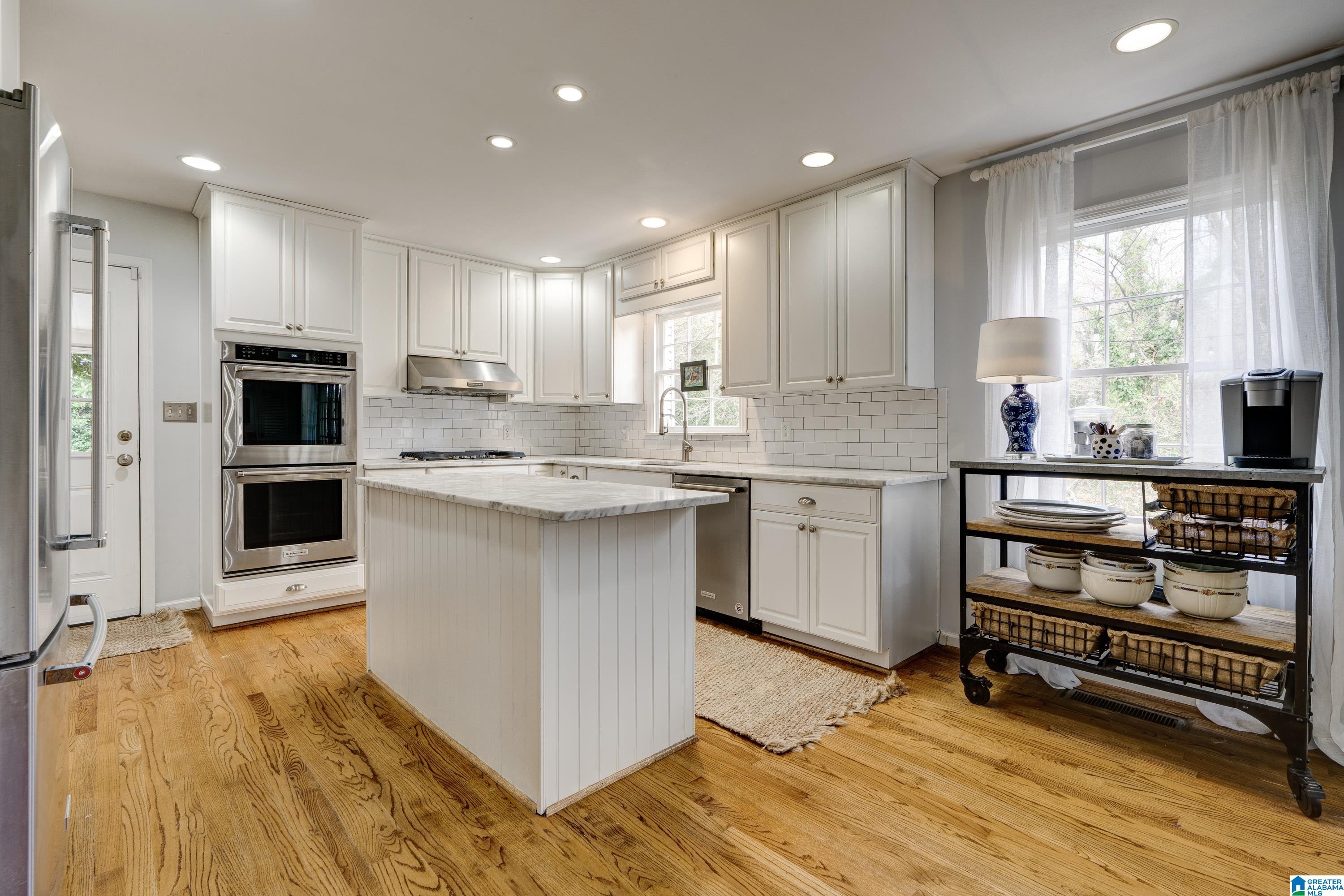 3112 Warrington Road Birmingham, AL 35223 - Photo 8 of 34