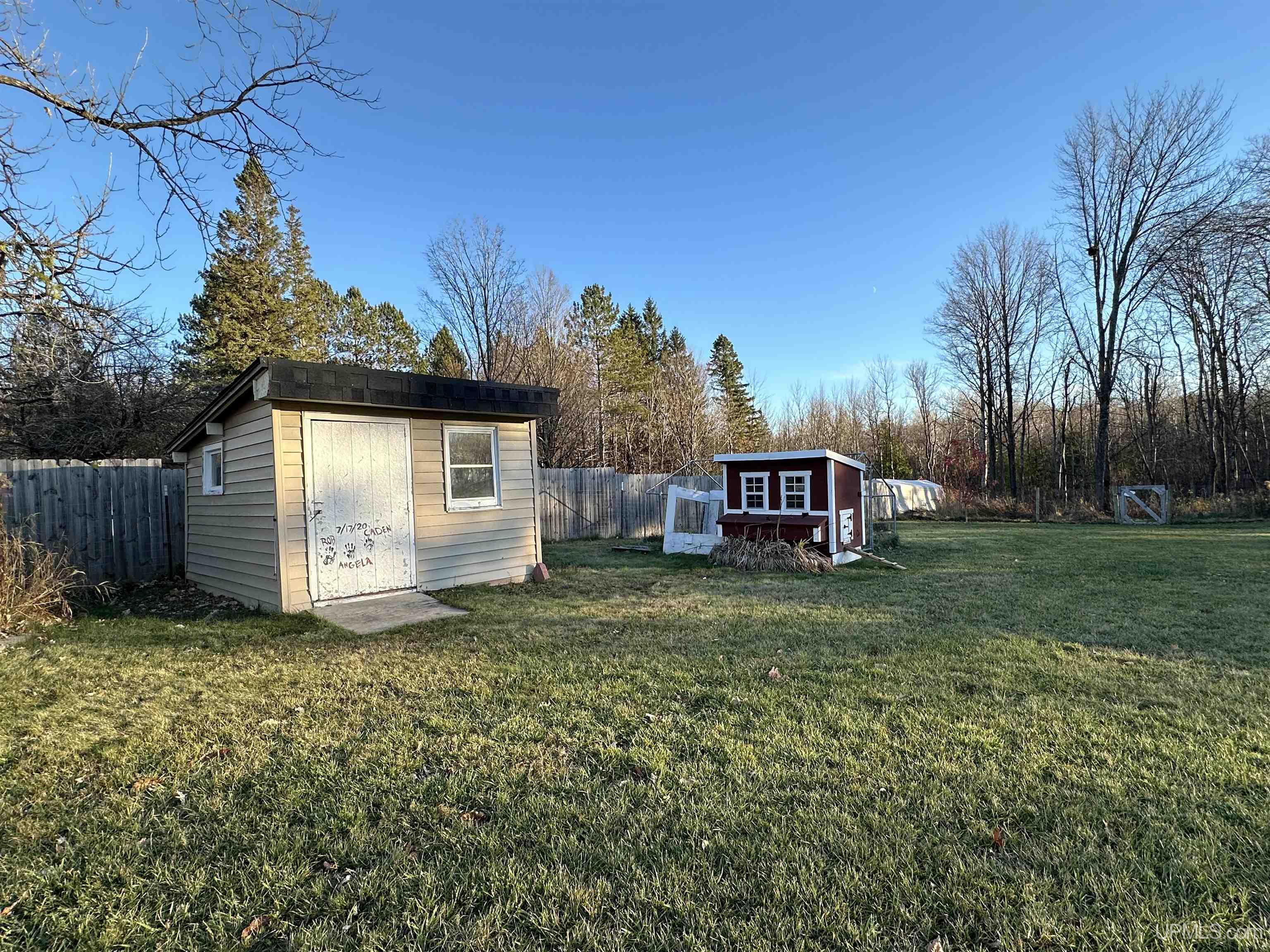 5281 Sunset Road Ironwood, MI 49938 - Photo 48 of 51