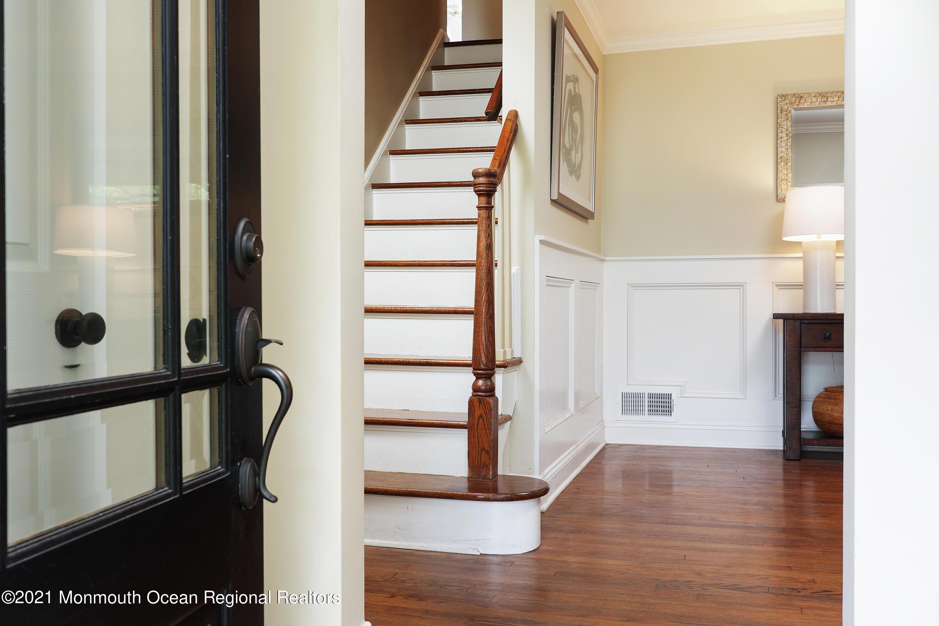 85 Harvard Road Fair Haven, NJ 07704 - Photo 4 of 39 758A9382