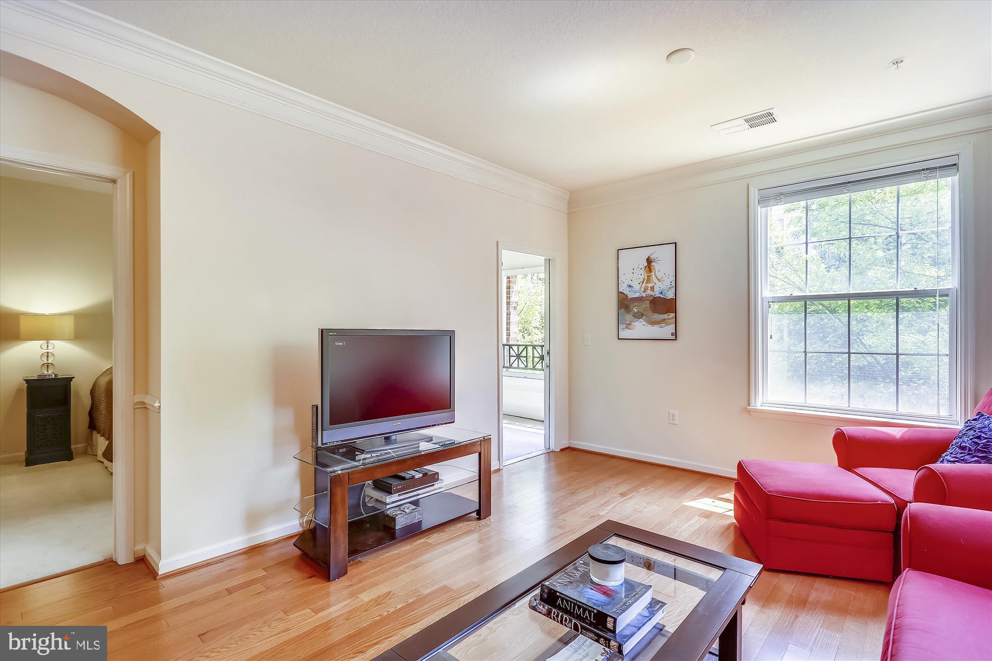 7 Booth Street, Unit 211 Gaithersburg, MD 20878 - Photo 6 of 33 Bright and Sunny Family Room