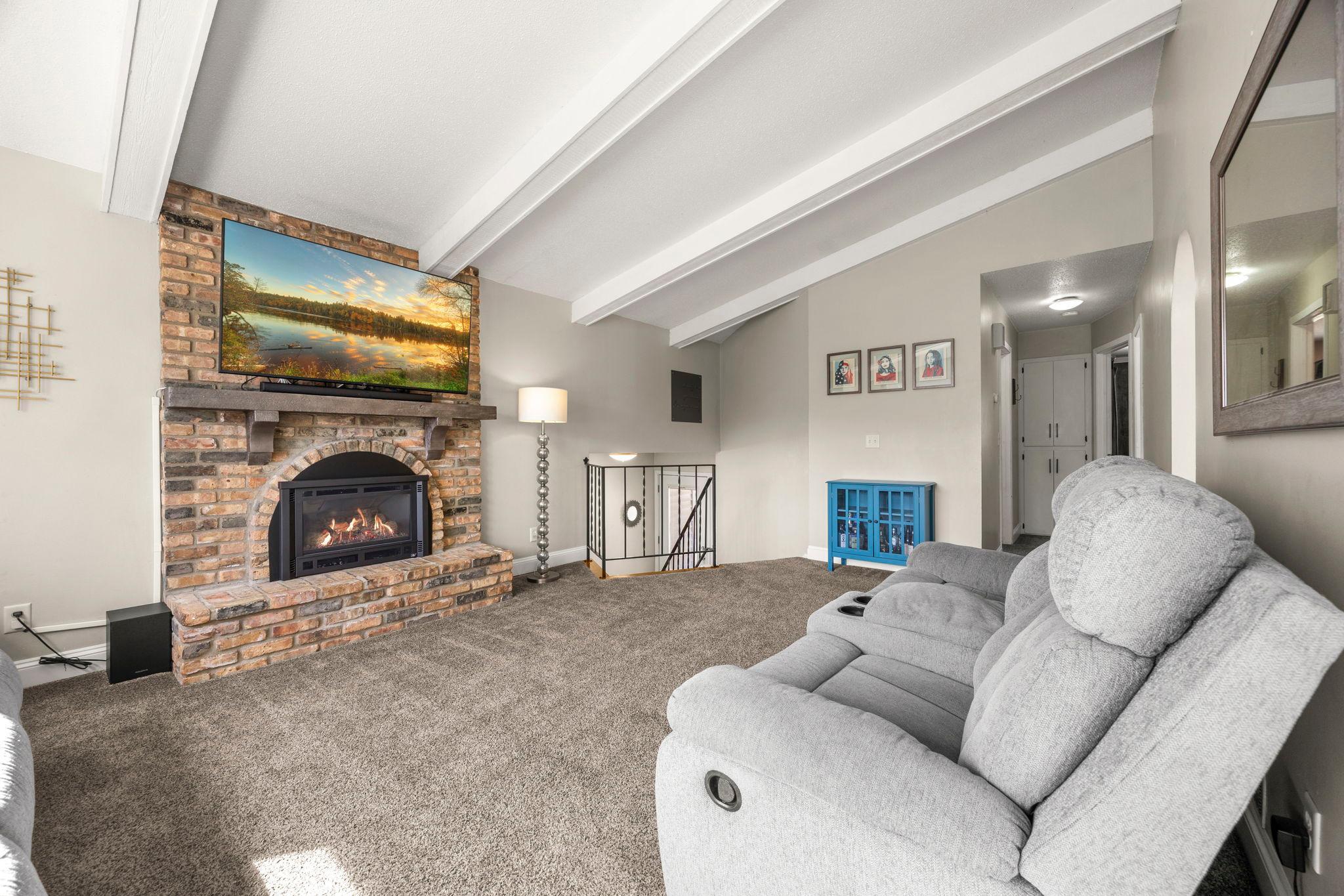 650 Gramsie Road Shoreview, MN 55126 - Photo 10 of 68