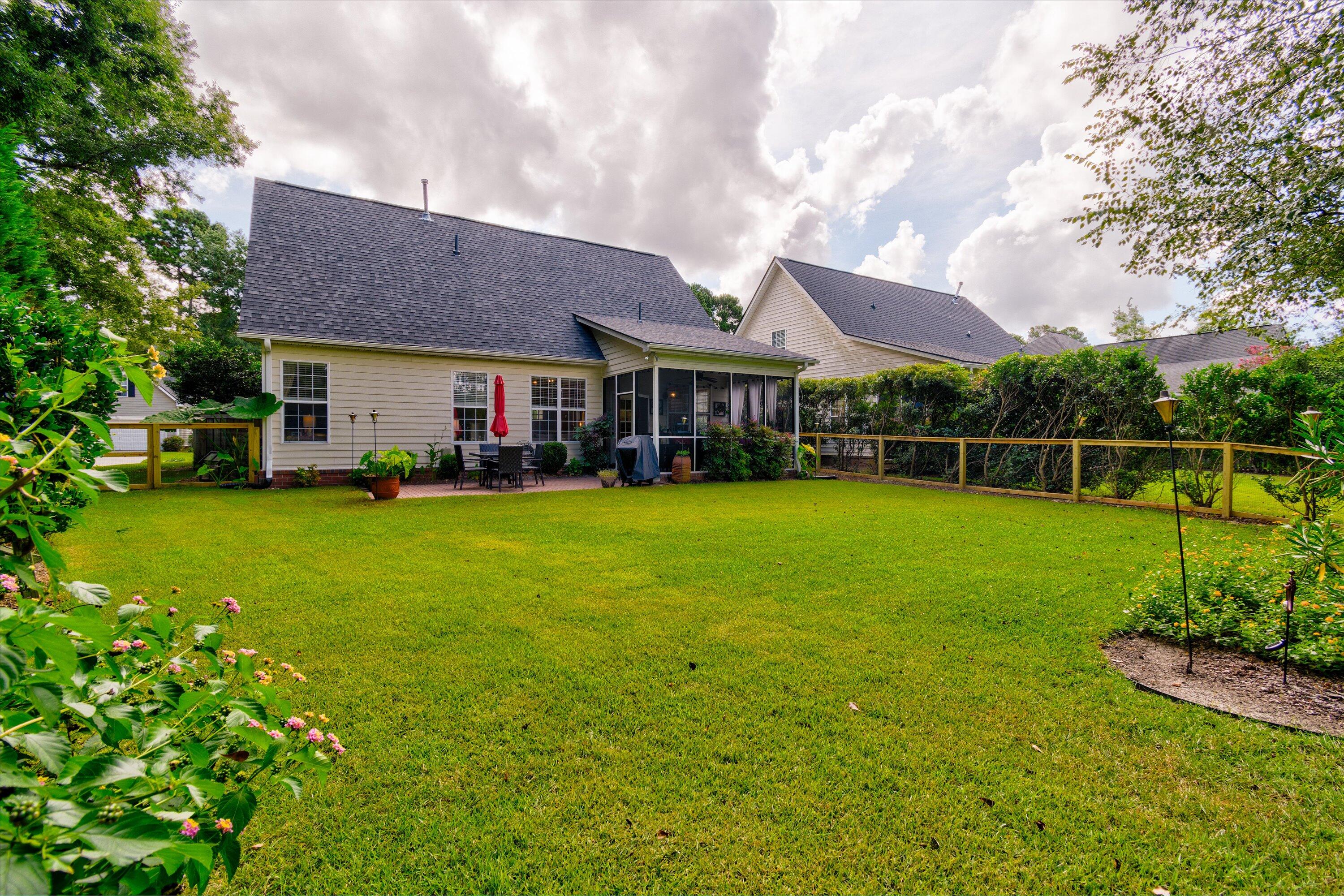 1324 Heidiho Way Mount Pleasant, SC 29466 - Photo 25 of 28 Backyard