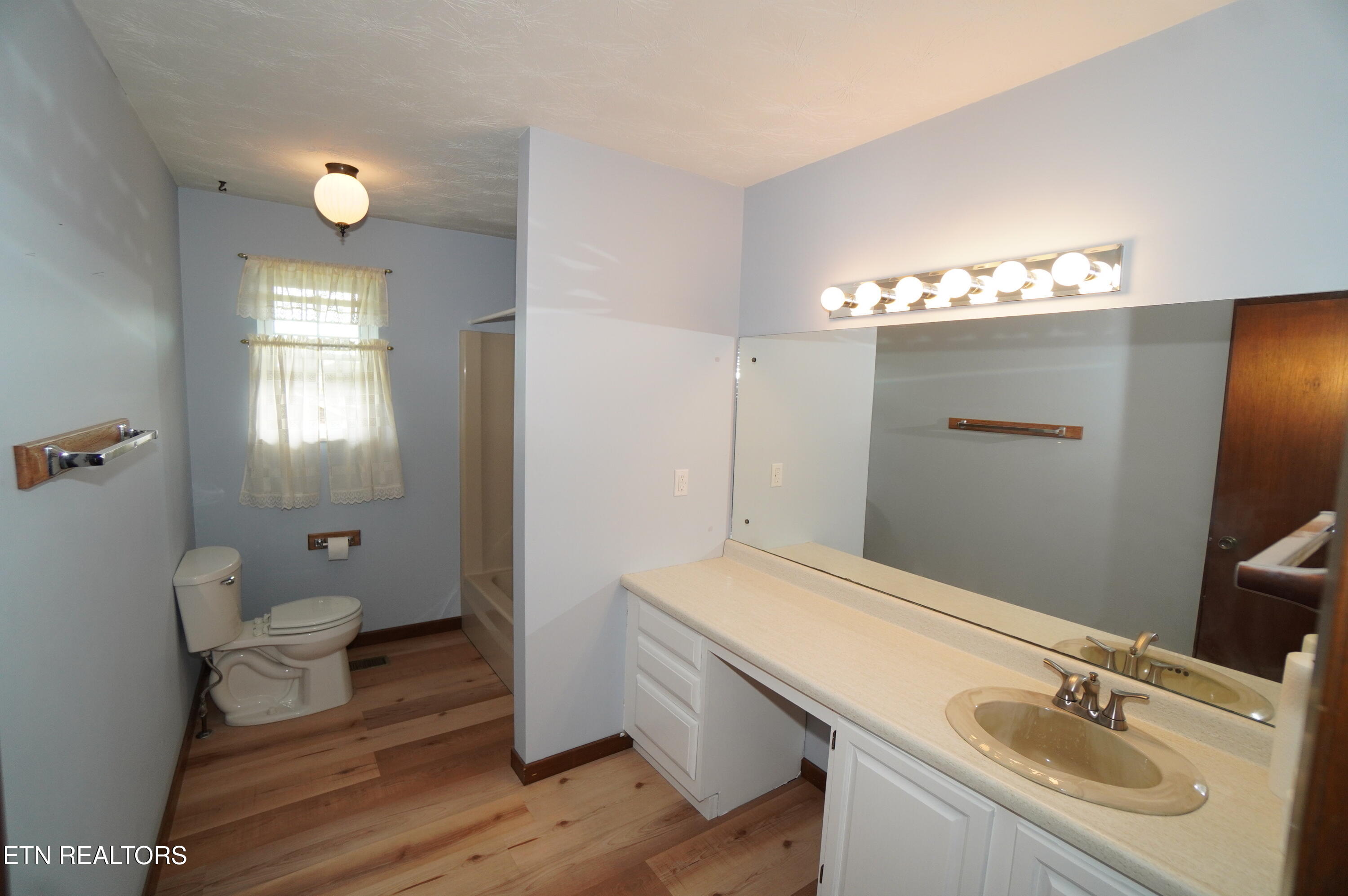 633 Shaver Drive Talbott, TN 37877 - Photo 16 of 43 interior updated (15)