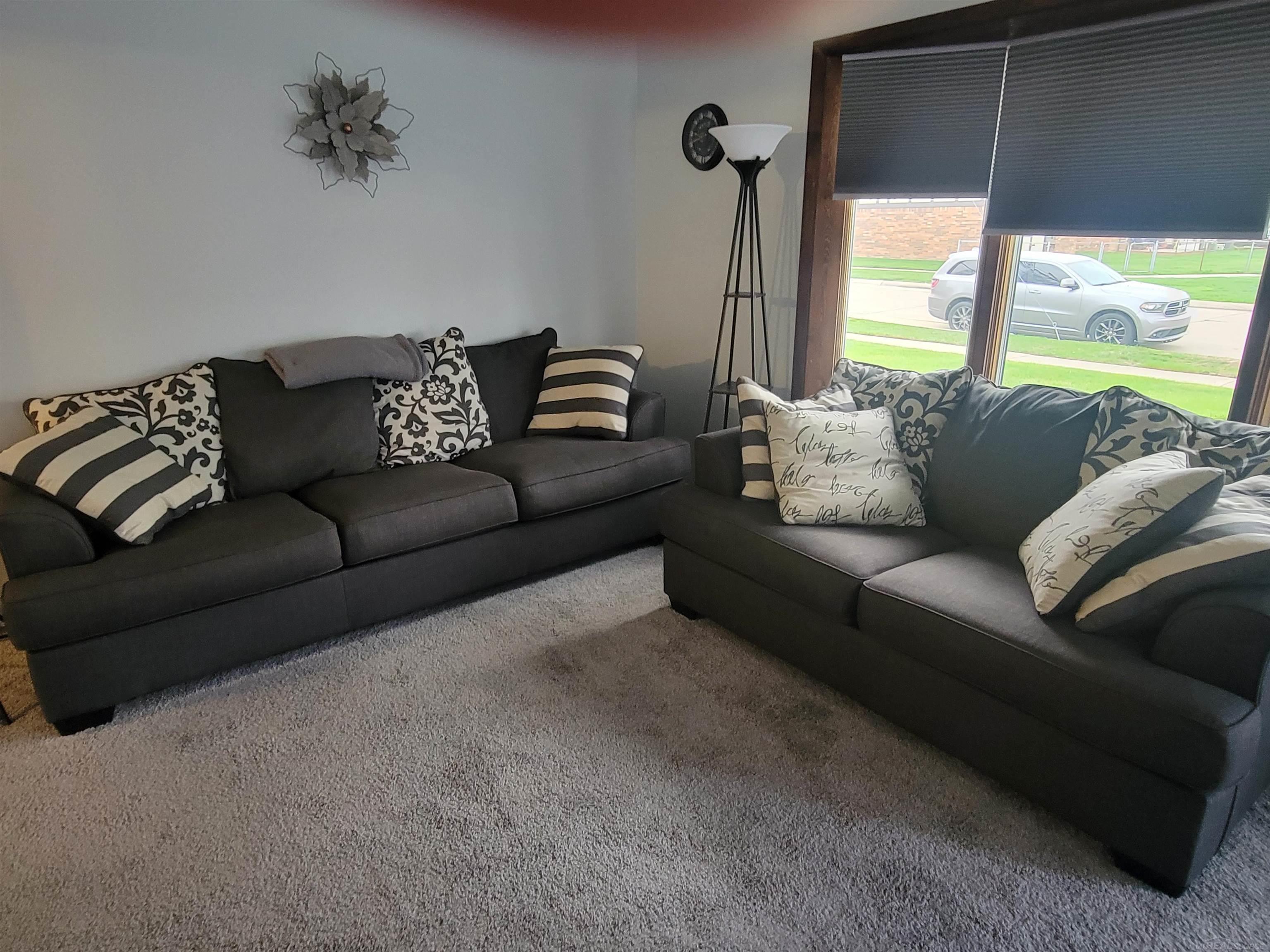 32819 Bunert Road Warren, MI 48088 - Photo 3 of 24