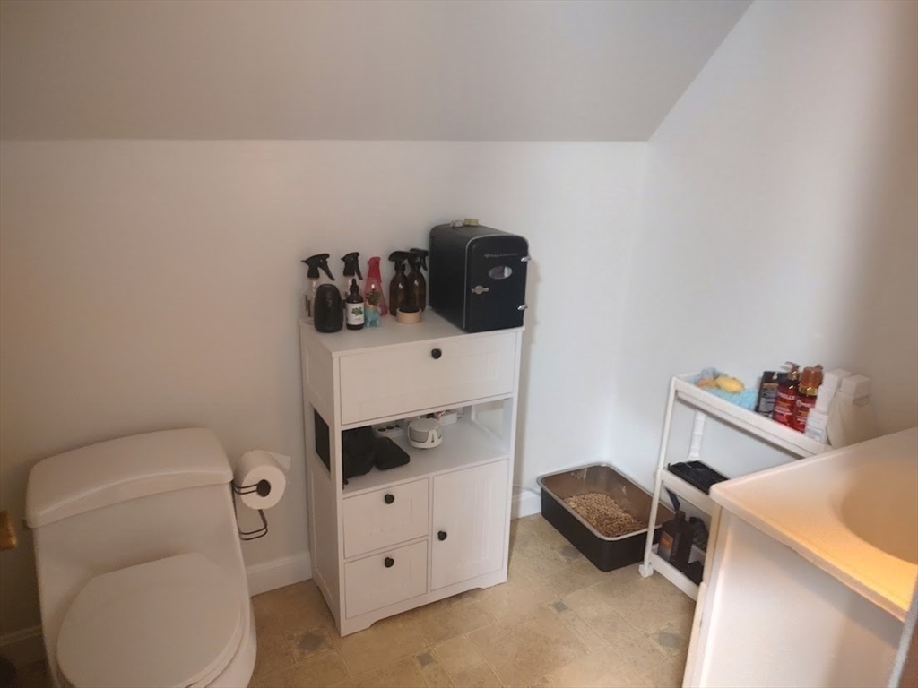 378 Ferry Street Everett, MA 02149 - Photo 19 of 26 a utility room with dryer and washer