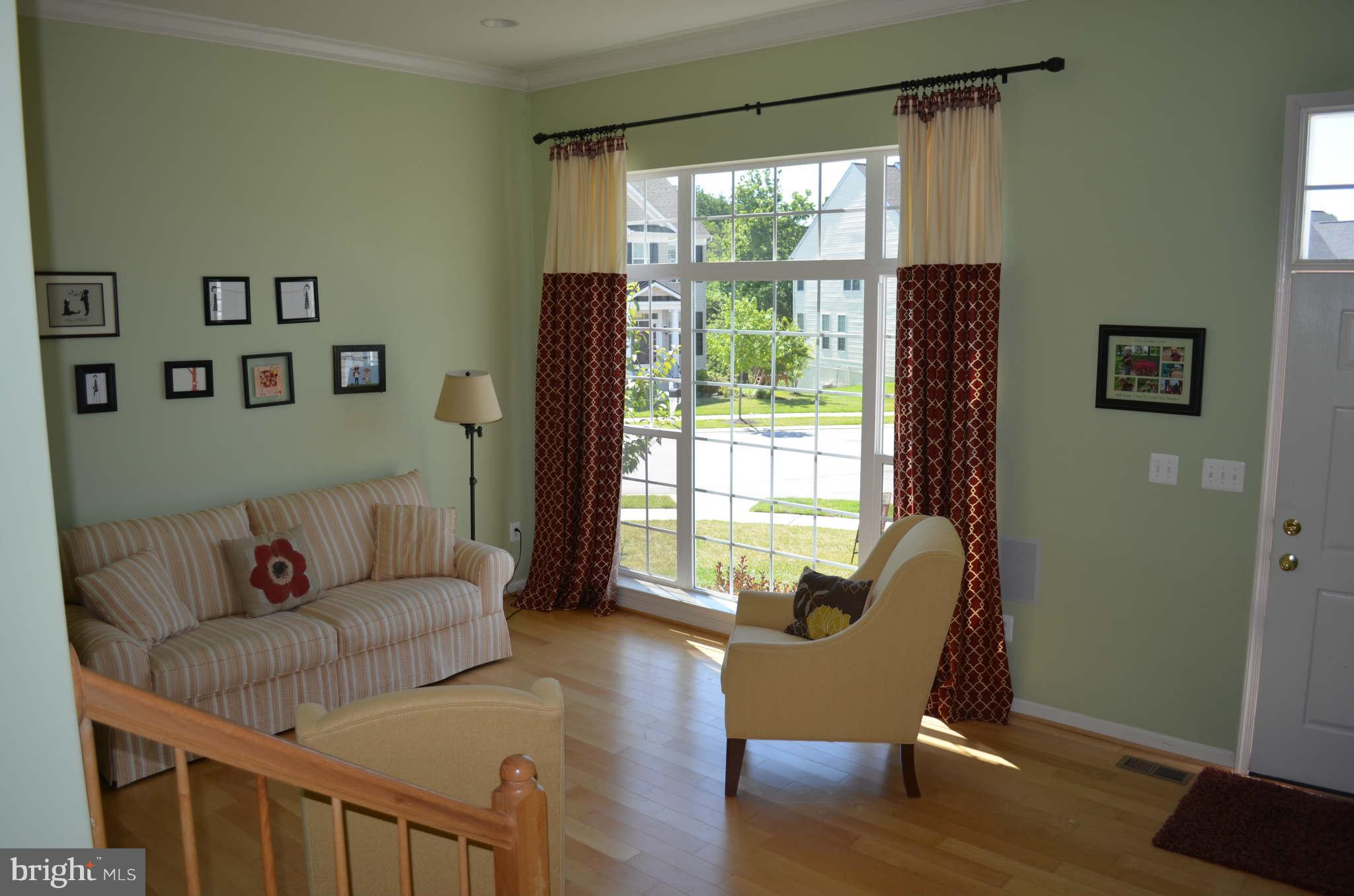 2301 Pomander Road Baltimore, MD 21209 - Photo 26 of 28 Living Room