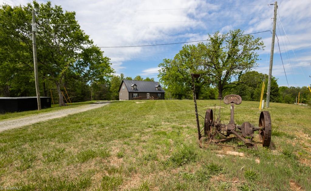 258 Buttercup Road Eden, NC 27288 - Photo 5 of 42