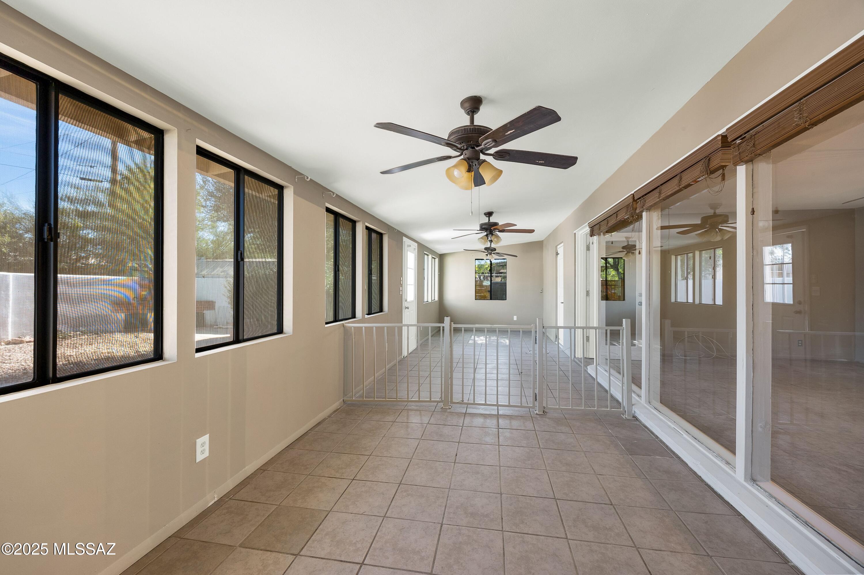 3326 North Reno Avenue Tucson, AZ 85705 - Photo 14 of 21 Family Room