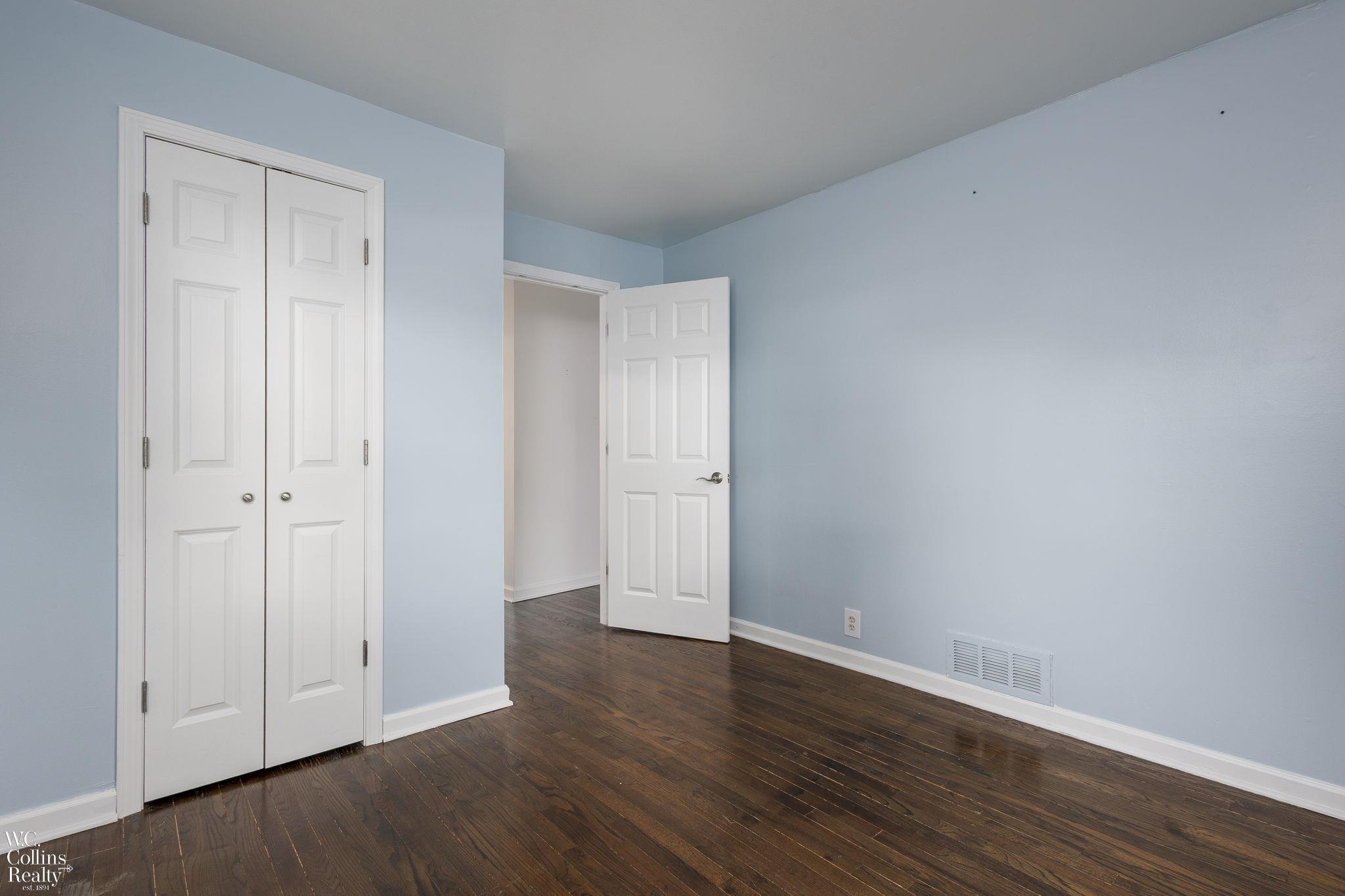 2333 Longview Avenue Rochester, MI 48307 - Photo 20 of 26 50191209-9d30a382-e373-446a-afed-96def65b024d.JPG