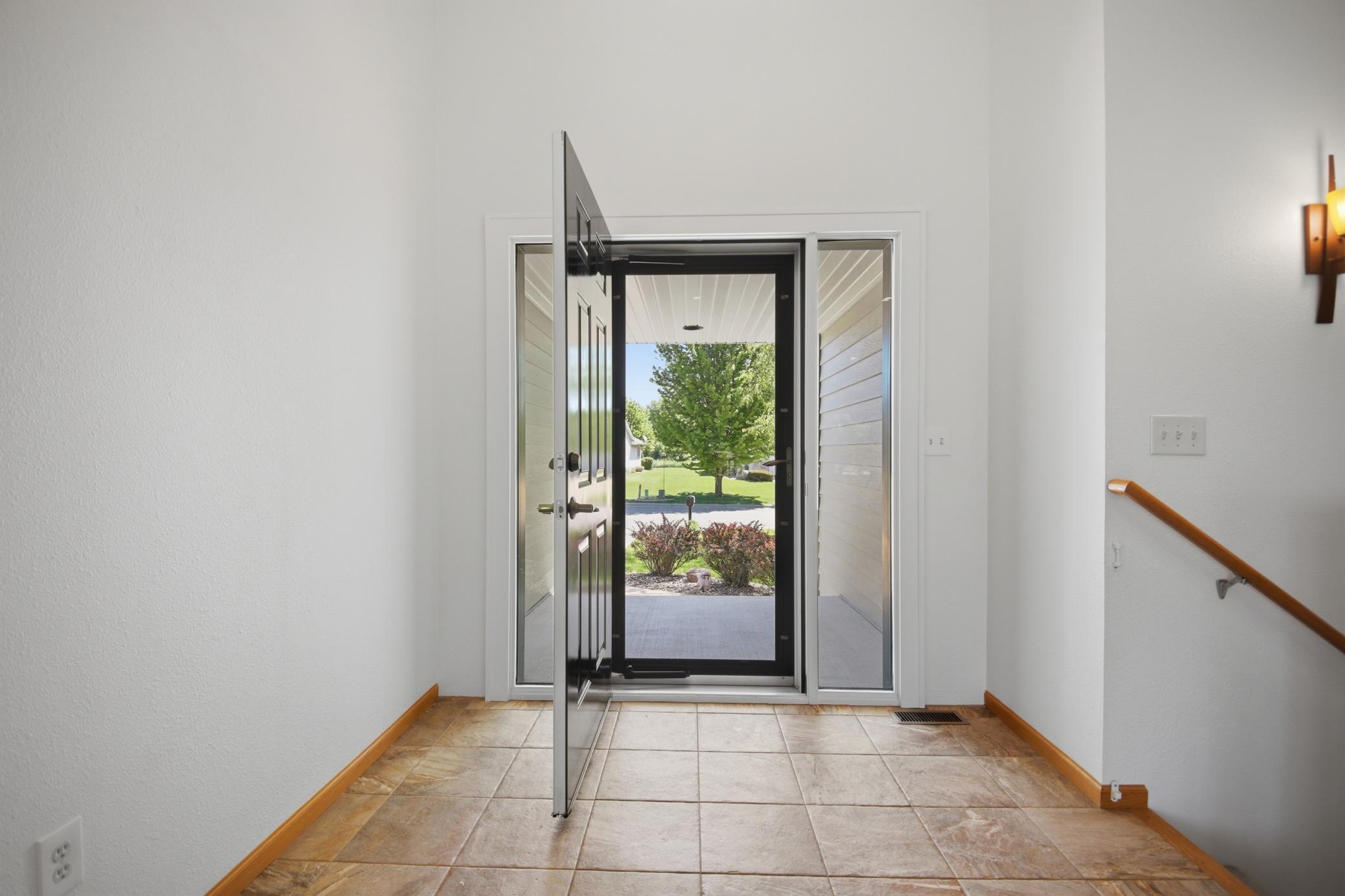 1406 26th Street Southwest Austin, MN 55912 - Photo 5 of 73