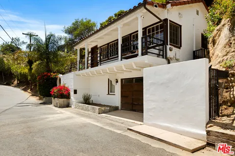 $1,099,000 | 3305 Hillock Drive, Los Angeles, CA 90068