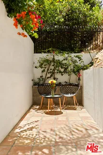 $1,099,000 | 3305 Hillock Drive, Los Angeles, CA 90068