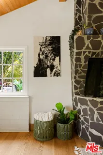 $1,099,000 | 3305 Hillock Drive, Los Angeles, CA 90068