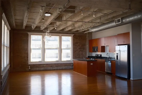 $2,700 | 201 Main Street, Unit 6G, Houston, TX 77002