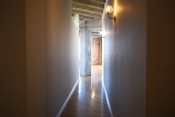 $2,700 | 201 Main Street, Unit 6G, Houston, TX 77002