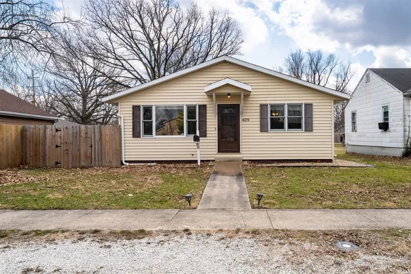$175,000 | 409 East Delaware Street, Dwight, IL 60420
