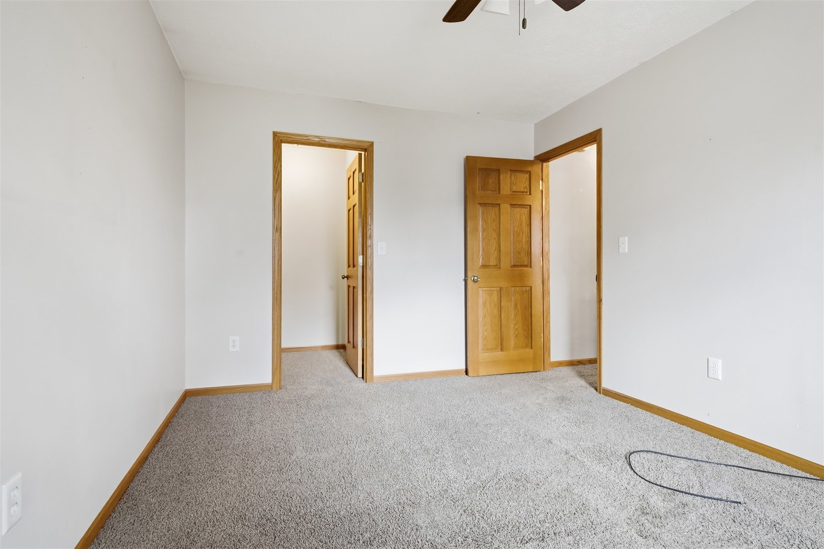 409 East Delaware Street Dwight, IL 60420 - Photo 16 of 31 a view of an empty room with a window